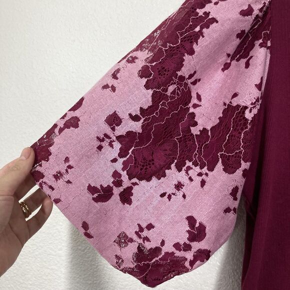 Dolan Shirt Womens Medium Burgundy Pink V-Neck Puff Sleeve Floral Lace Knit - Picture 4 of 16